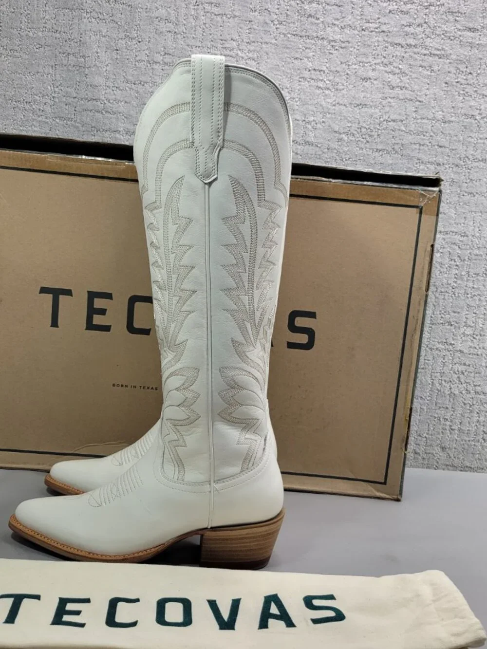 Tecovas The Abby Women's Size US 7.5B Snow Cowhide Cowgirl Boots.
